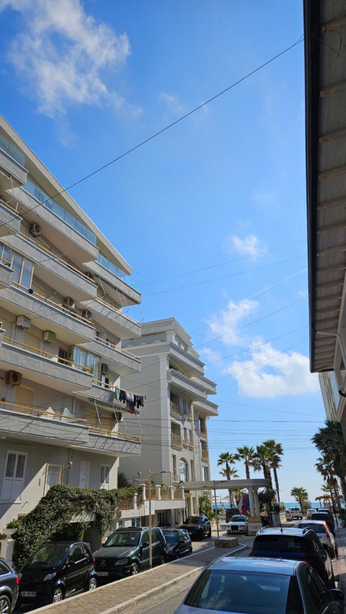 Appartamento Sea View Apartament. Luxury Area In Durres Beach. Esterno foto